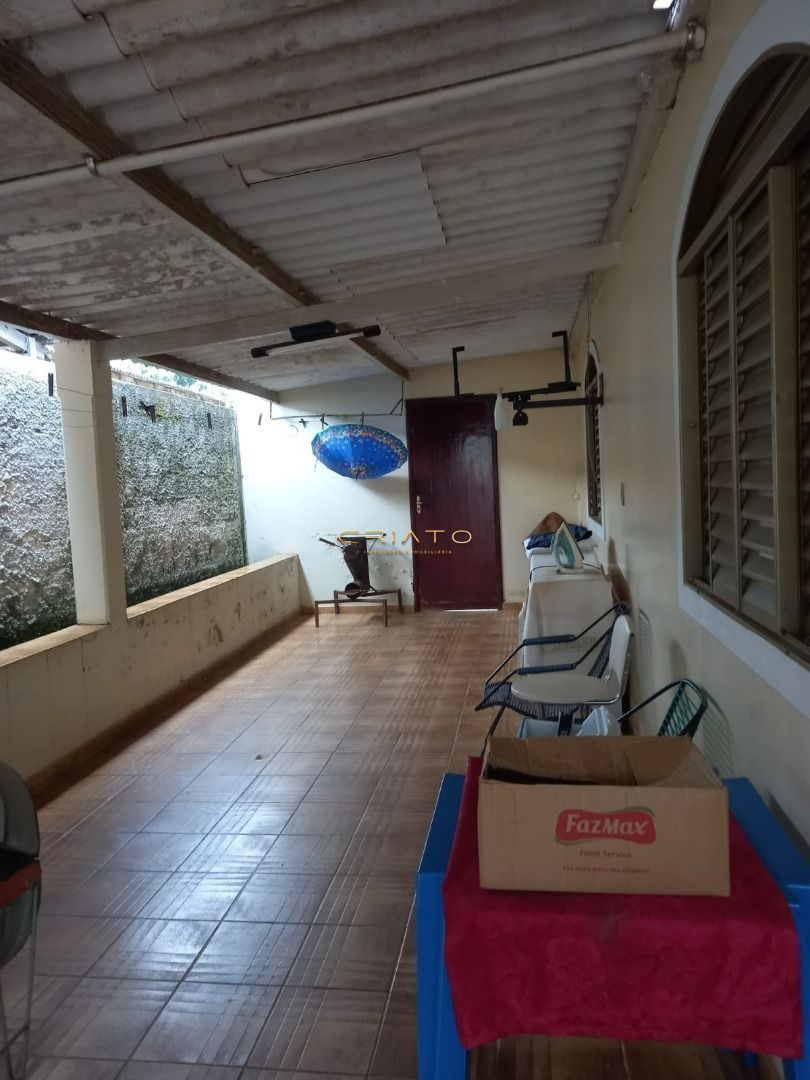 Casa à venda com 3 quartos, 157m² - Foto 2