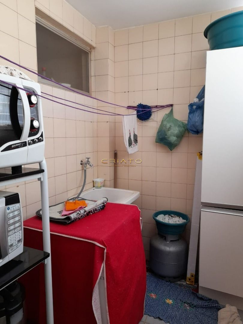 Apartamento à venda com 2 quartos, 66m² - Foto 5