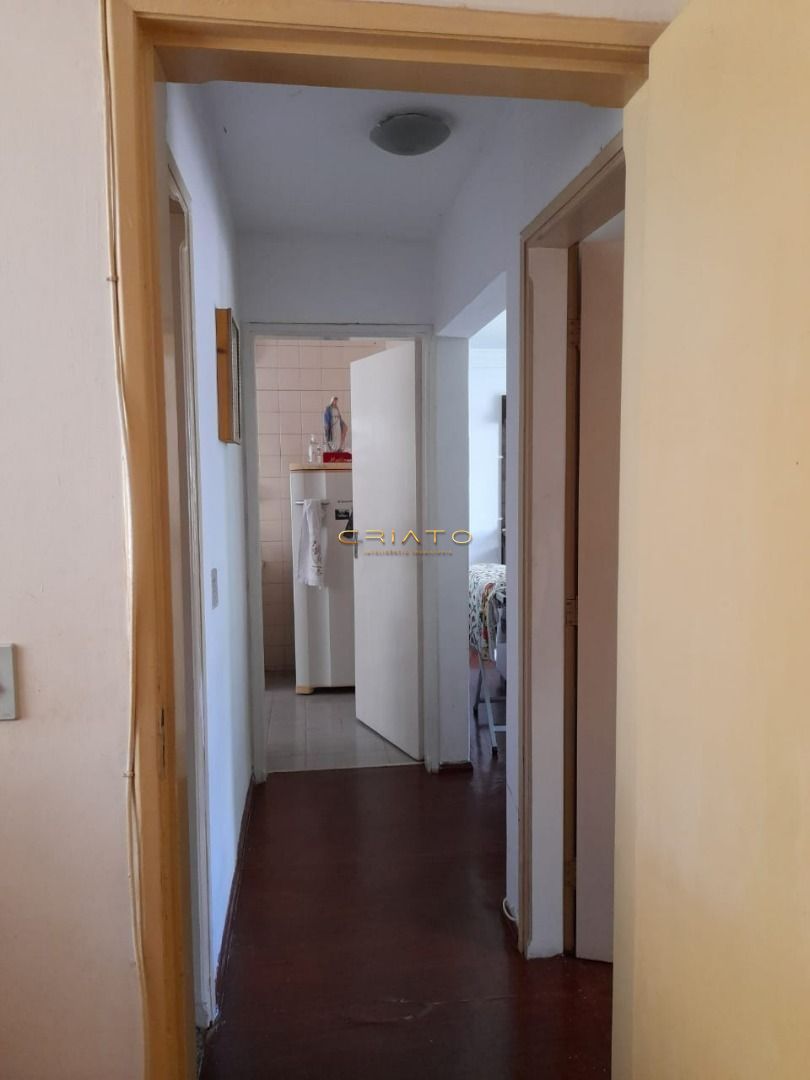 Apartamento à venda com 2 quartos, 66m² - Foto 7