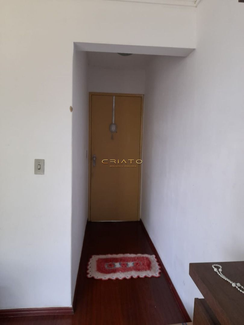 Apartamento à venda com 2 quartos, 66m² - Foto 6