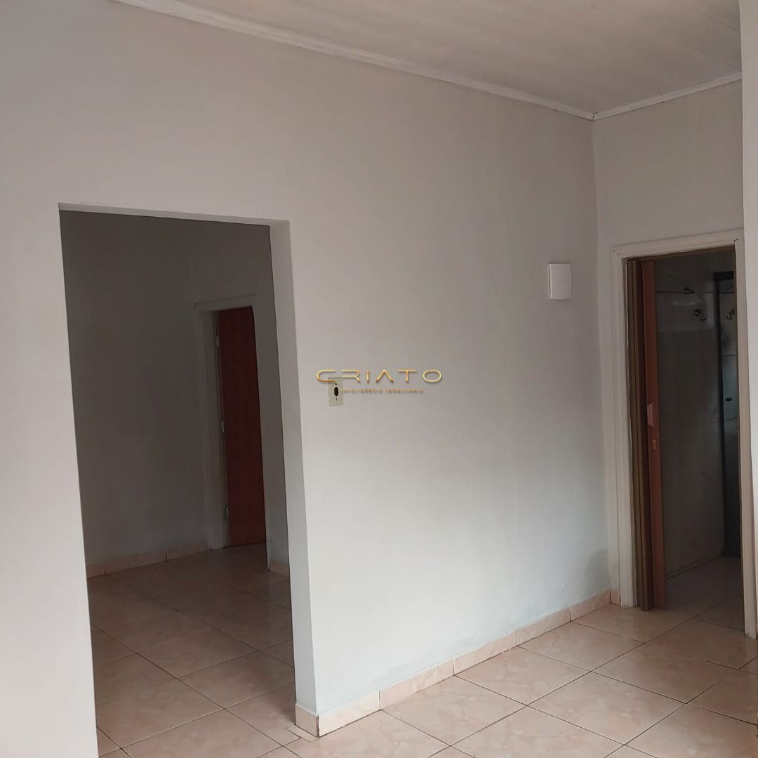 Casa à venda com 2 quartos, 80m² - Foto 9