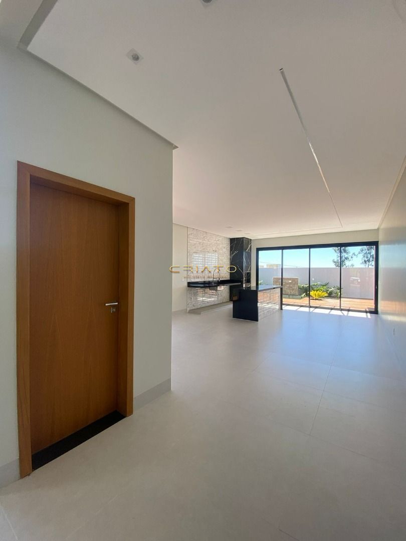 Casa à venda com 3 quartos, 209m² - Foto 6