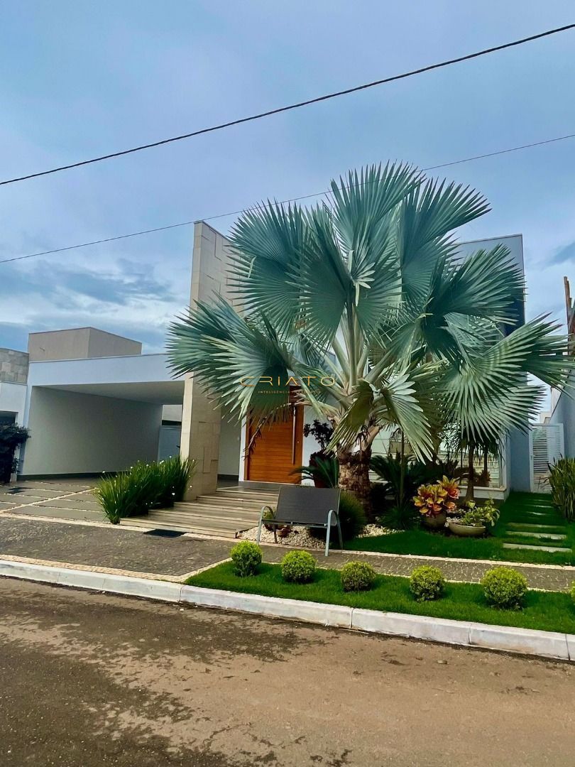 Casa à venda e aluguel com 3 quartos, 291m² - Foto 2