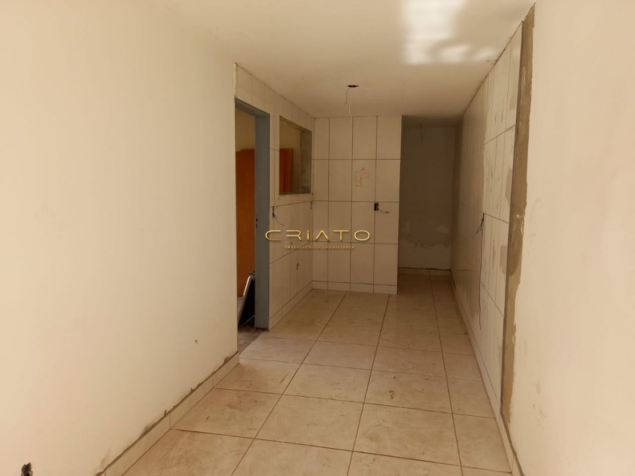 Casa à venda com 2 quartos, 200m² - Foto 7