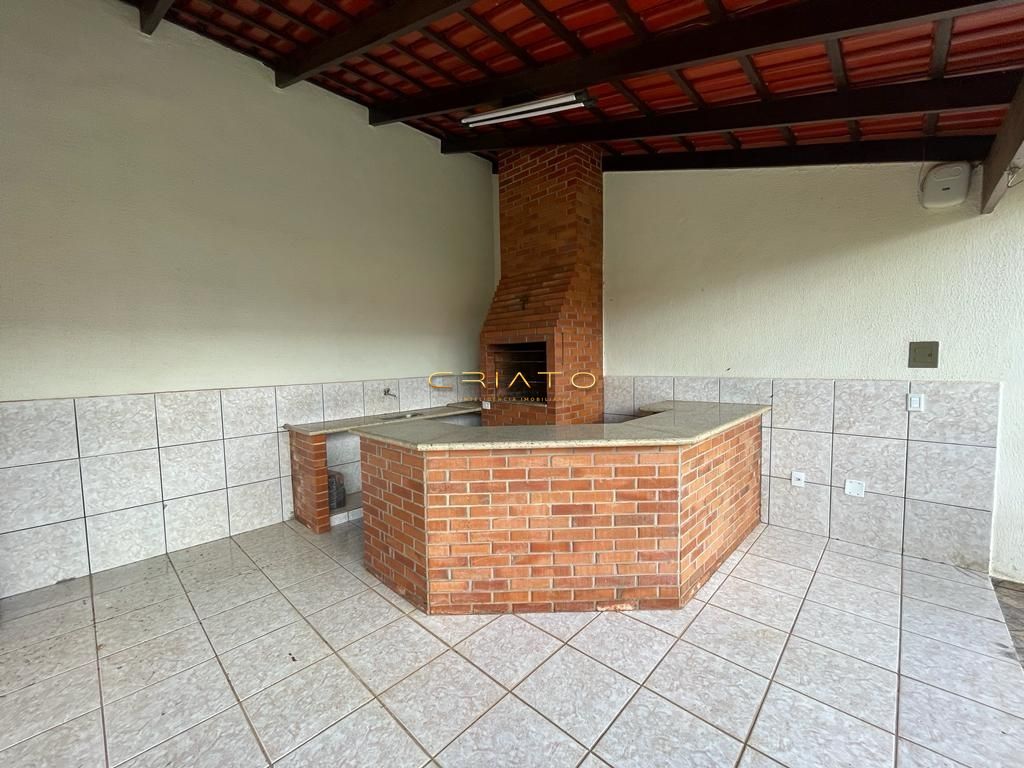 Casa à venda com 3 quartos, 100m² - Foto 8