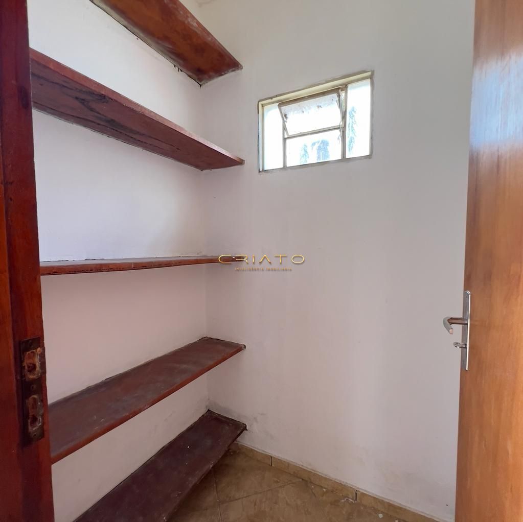 Casa à venda com 3 quartos, 204m² - Foto 13