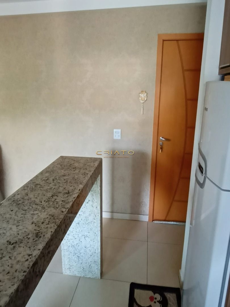 Apartamento à venda com 2 quartos, 59m² - Foto 3