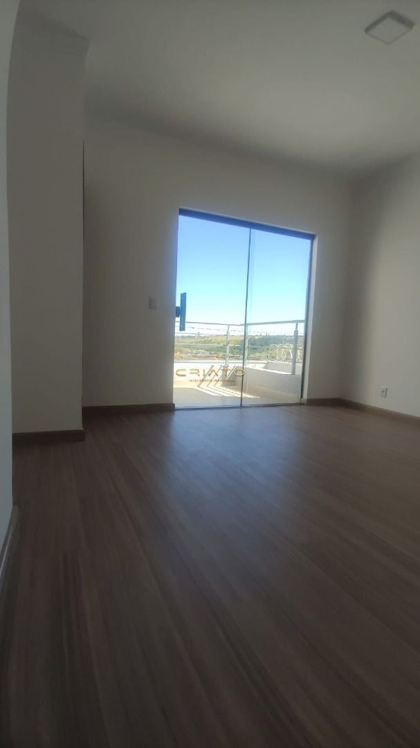 Casa à venda com 3 quartos, 130m² - Foto 7