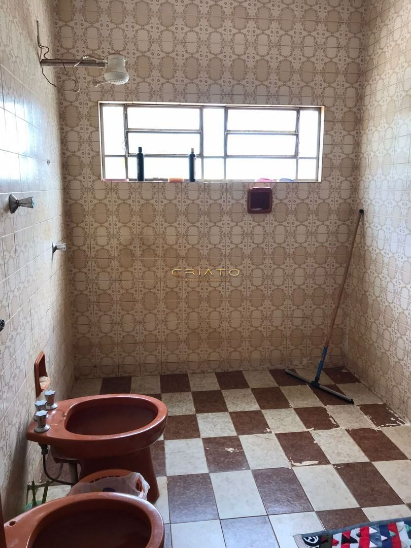 Sobrado à venda com 5 quartos, 240m² - Foto 15