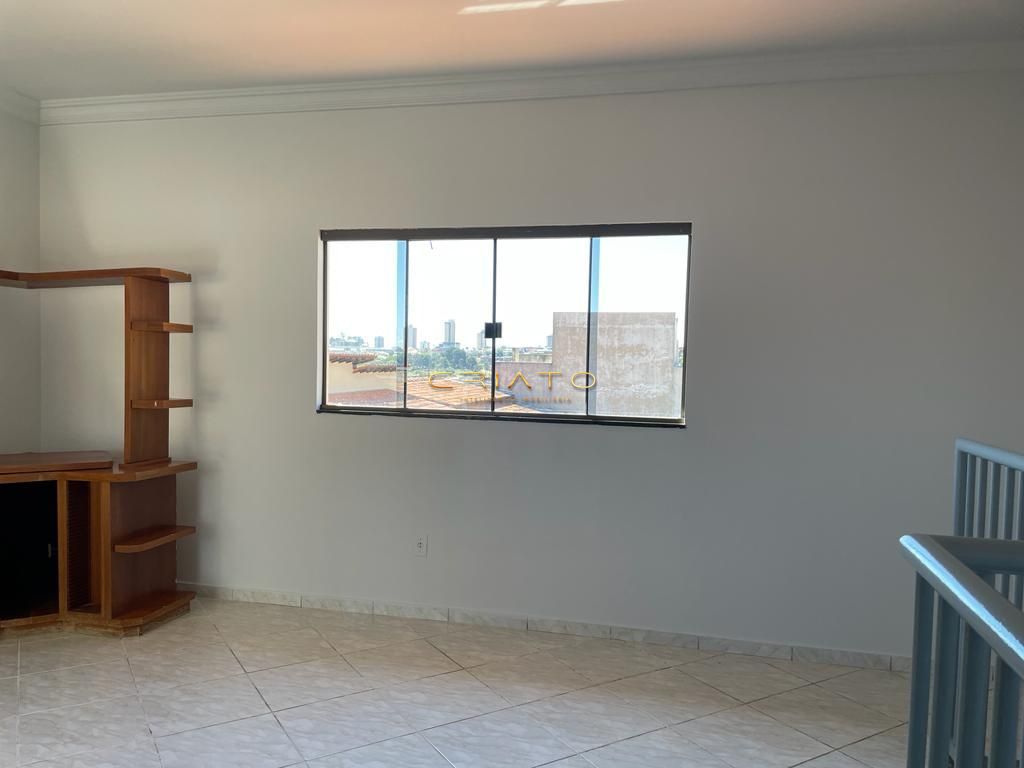 Sobrado à venda com 6 quartos, 140m² - Foto 8