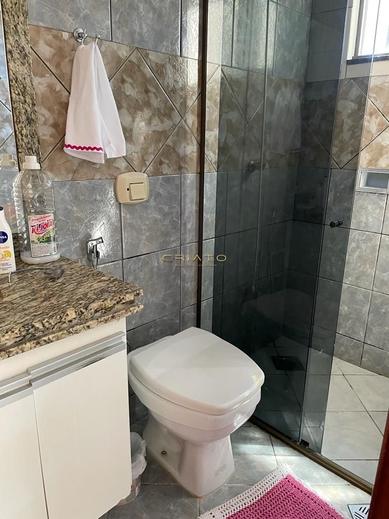 Sobrado à venda com 6 quartos, 140m² - Foto 13