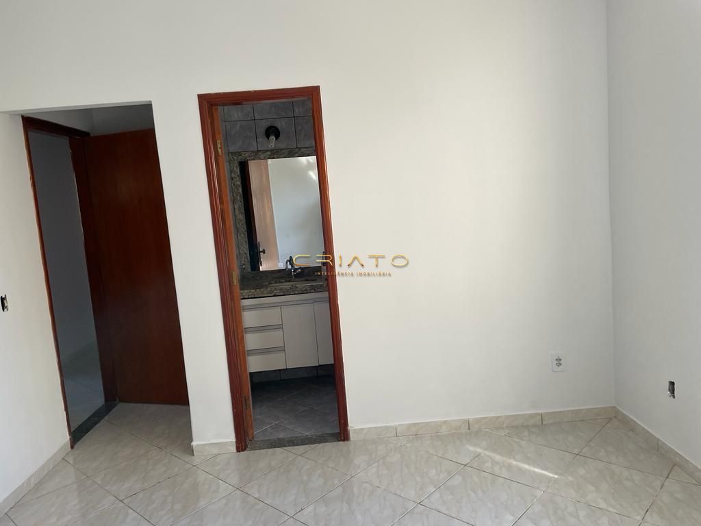 Sobrado à venda com 6 quartos, 140m² - Foto 12