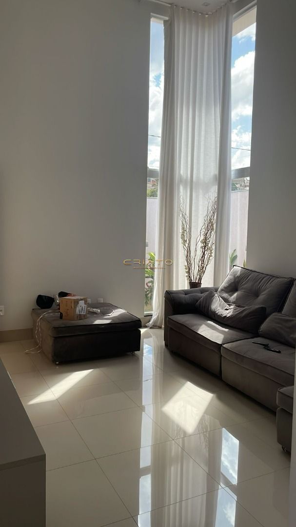 Casa à venda com 3 quartos, 230m² - Foto 4