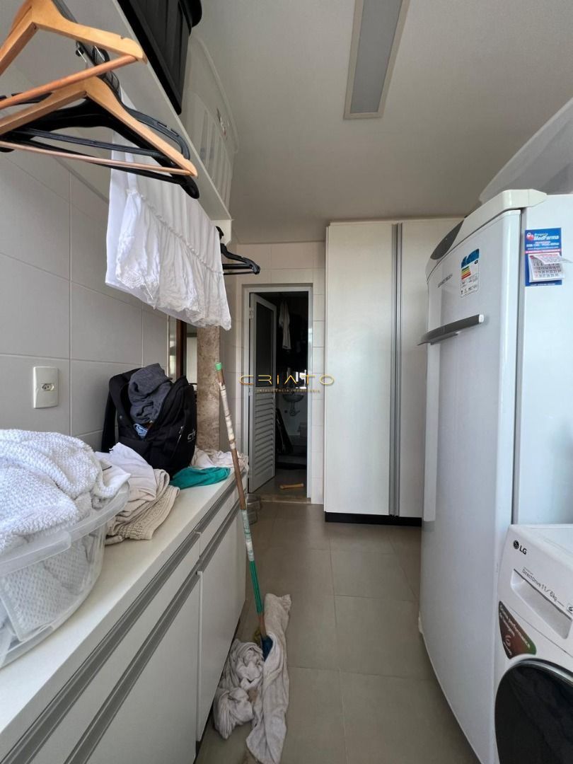 Apartamento à venda com 4 quartos, 188m² - Foto 24