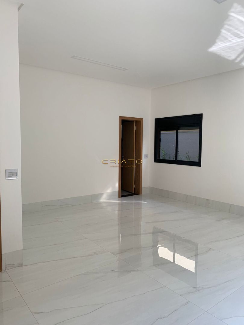 Casa à venda com 4 quartos, 305m² - Foto 13