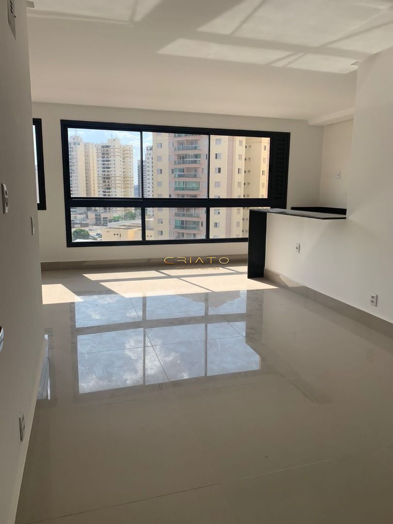 Apartamento à venda com 2 quartos, 75m² - Foto 2