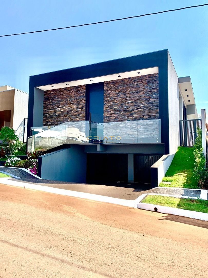 Casa à venda com 4 quartos, 305m² - Foto 3