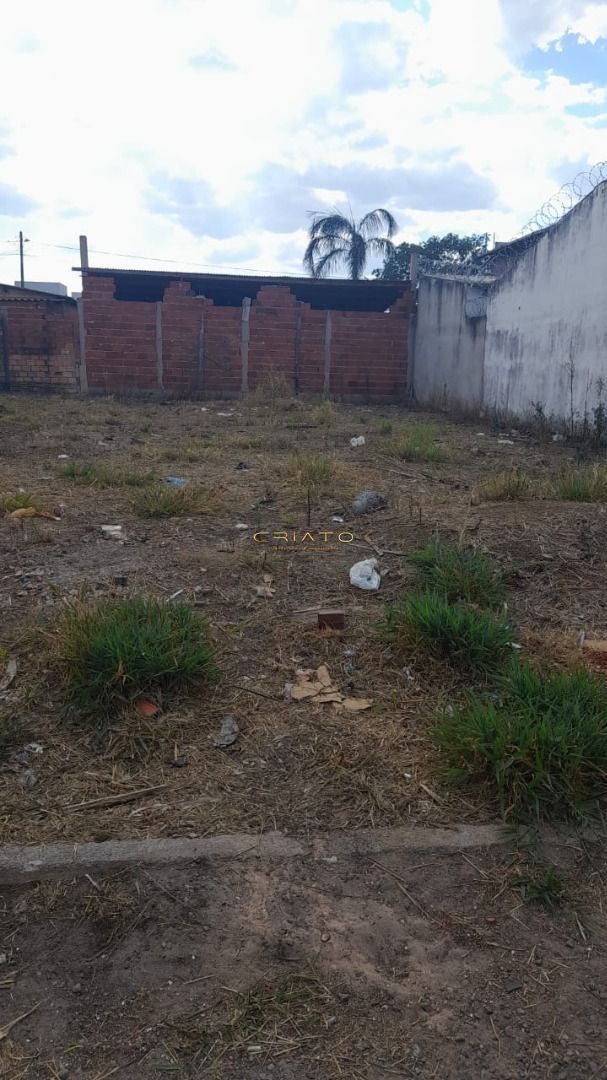 Terreno à venda, 200m² - Foto 2