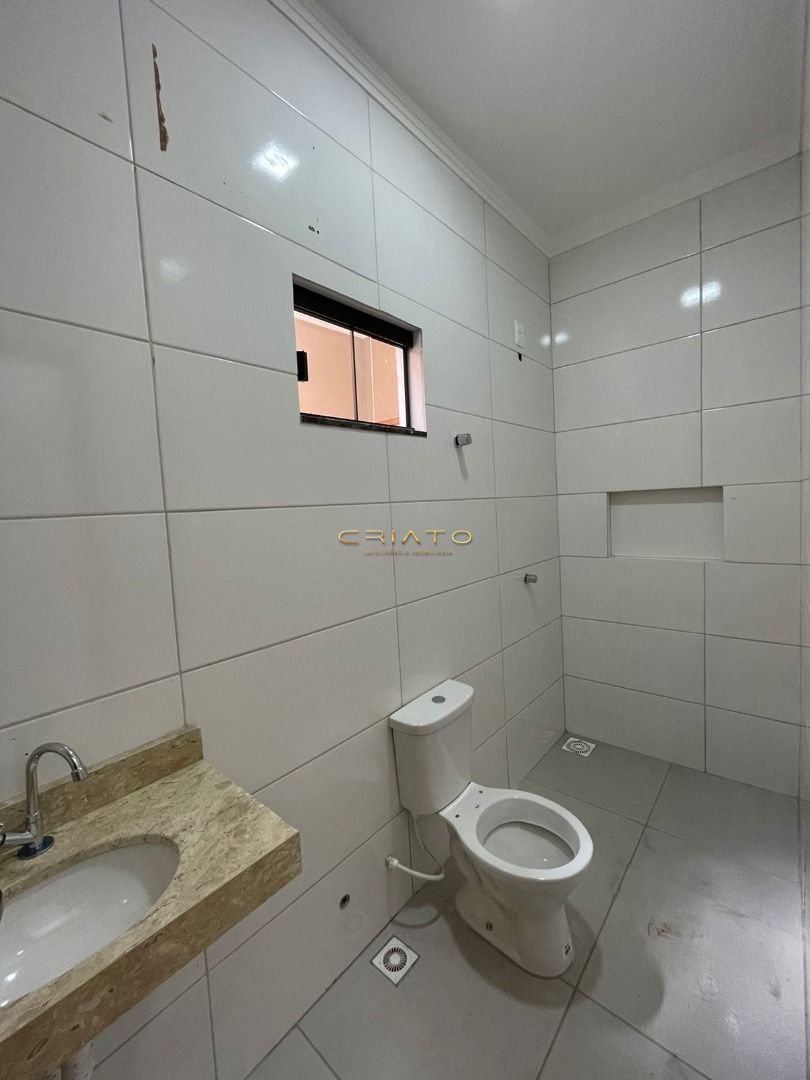 Casa à venda com 2 quartos, 77m² - Foto 7