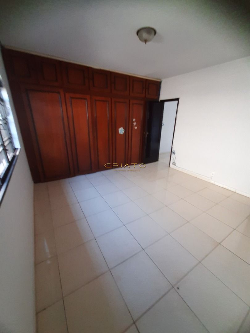 Casa à venda com 3 quartos, 280m² - Foto 11