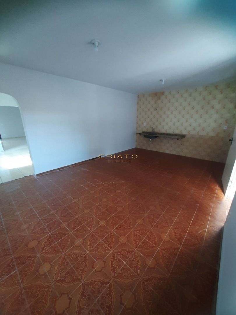 Casa à venda com 3 quartos, 280m² - Foto 9