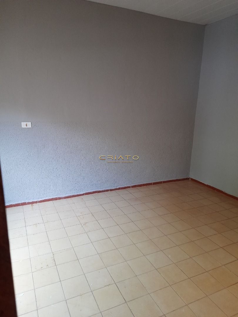 Casa à venda com 3 quartos, 280m² - Foto 8