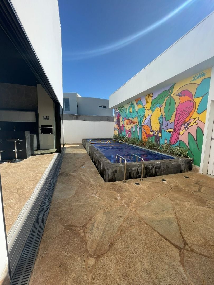 Casa à venda com 3 quartos, 250m² - Foto 13