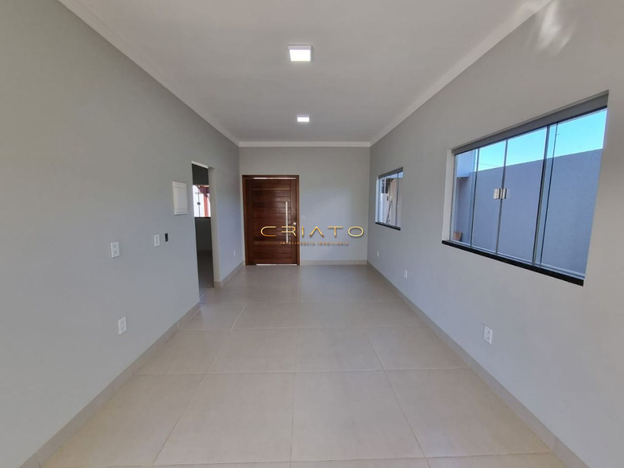 Casa à venda com 4 quartos, 198m² - Foto 1