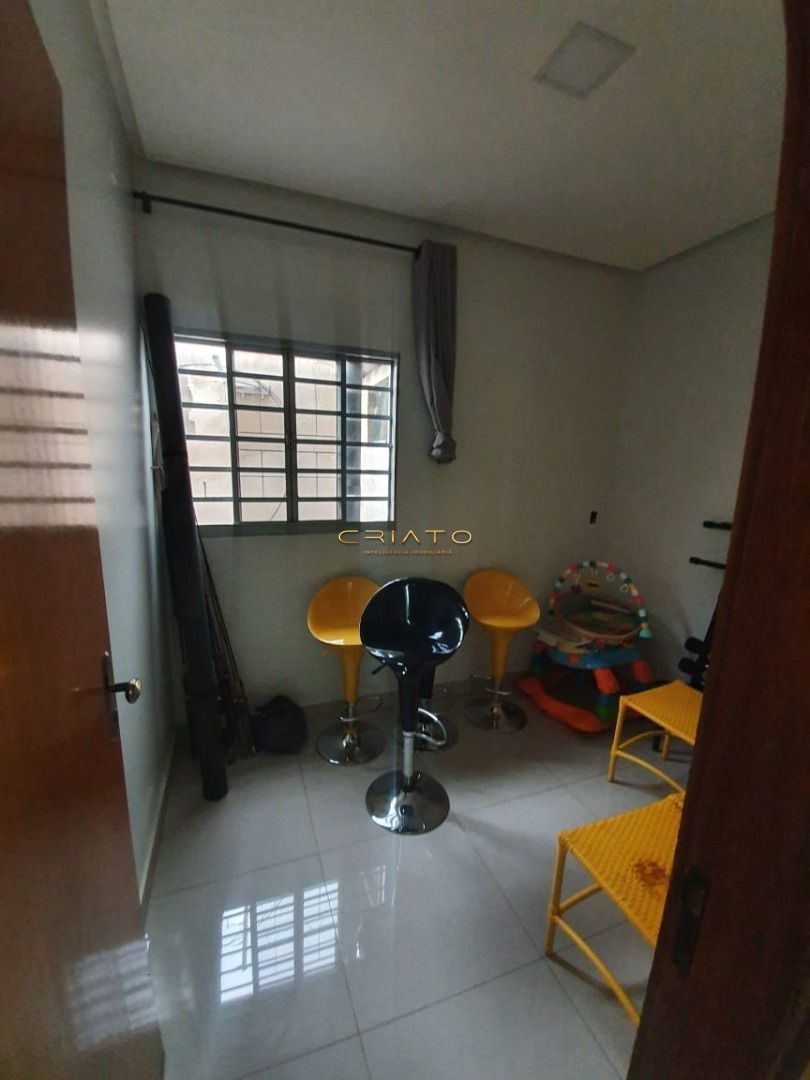 Casa à venda com 3 quartos, 180m² - Foto 17