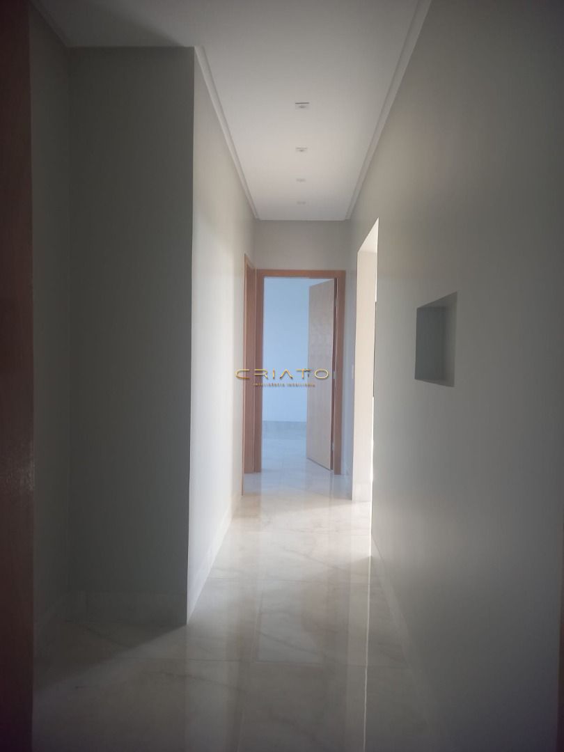 Casa à venda com 3 quartos, 220m² - Foto 20