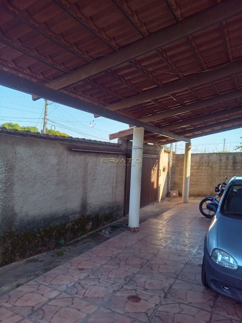 Casa à venda com 2 quartos, 200m² - Foto 15