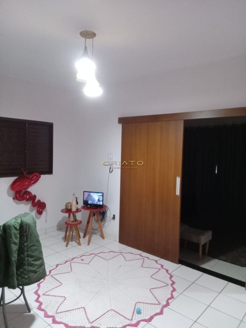 Casa à venda com 2 quartos, 200m² - Foto 14