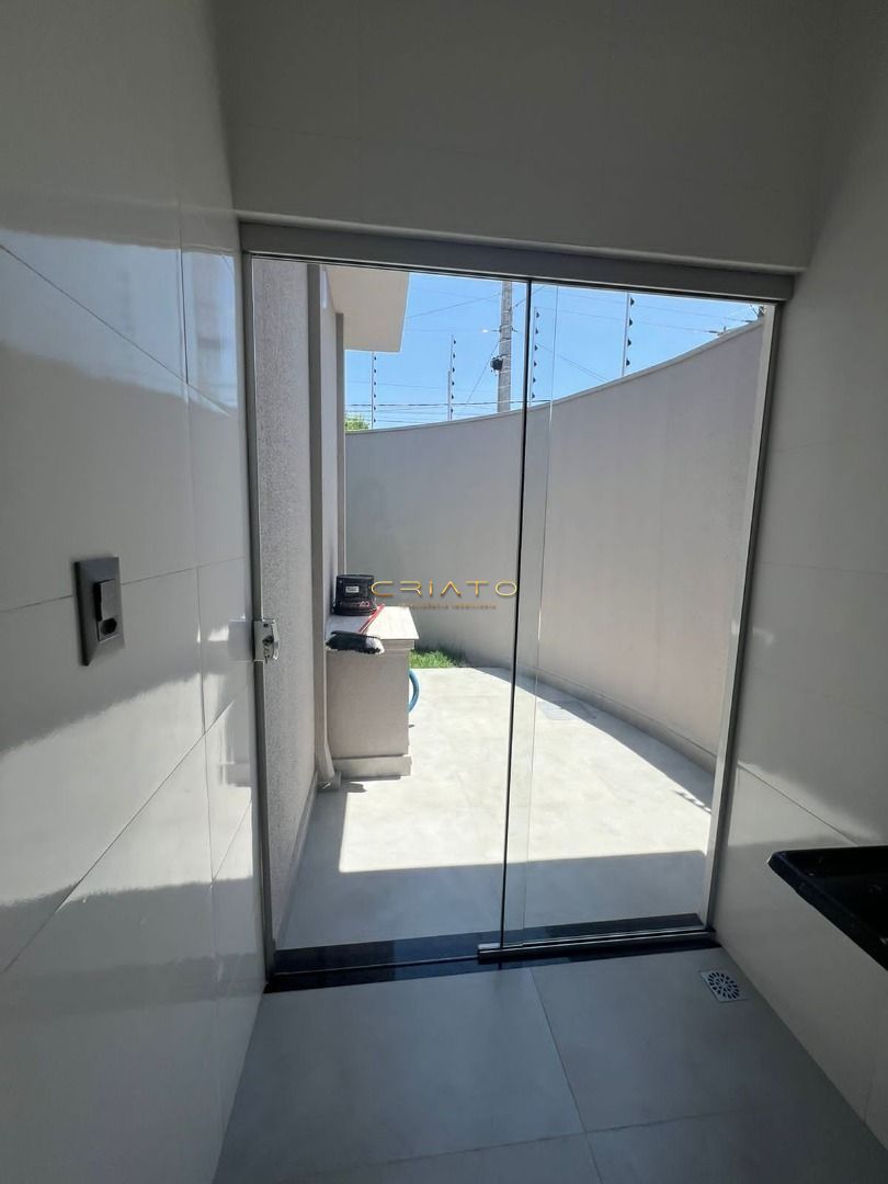 Casa à venda com 3 quartos, 139m² - Foto 11