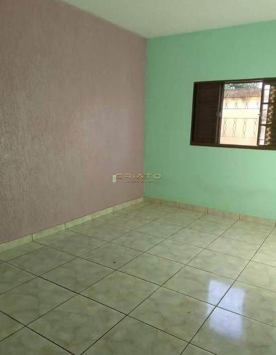 Casa à venda com 2 quartos, 98m² - Foto 2