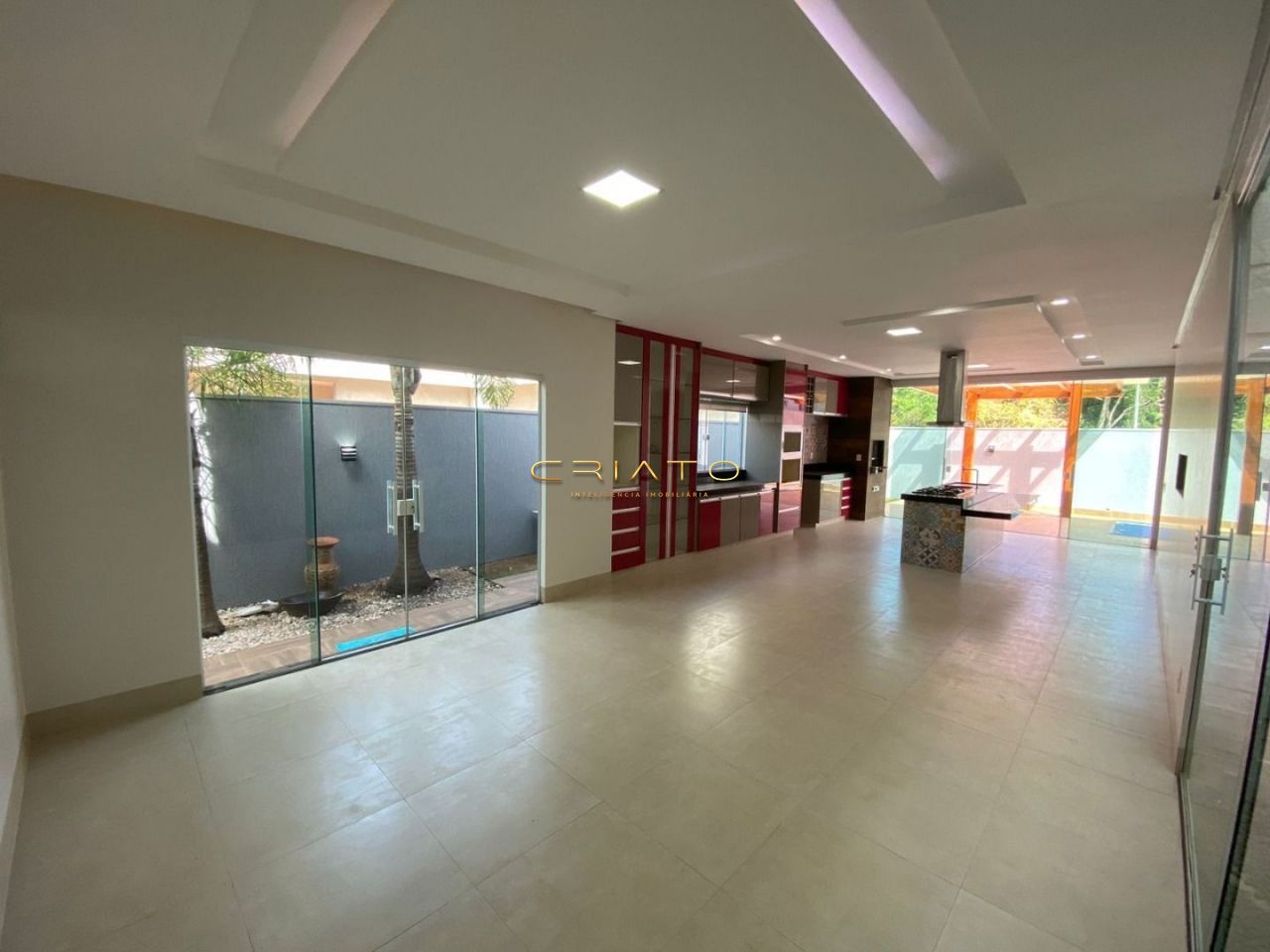 Casa à venda com 3 quartos, 250m² - Foto 7