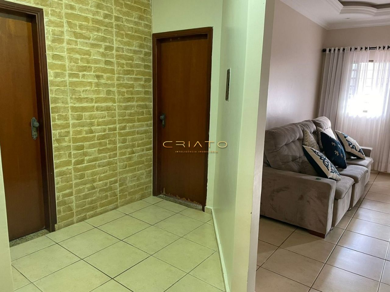 Casa à venda com 4 quartos, 248m² - Foto 4