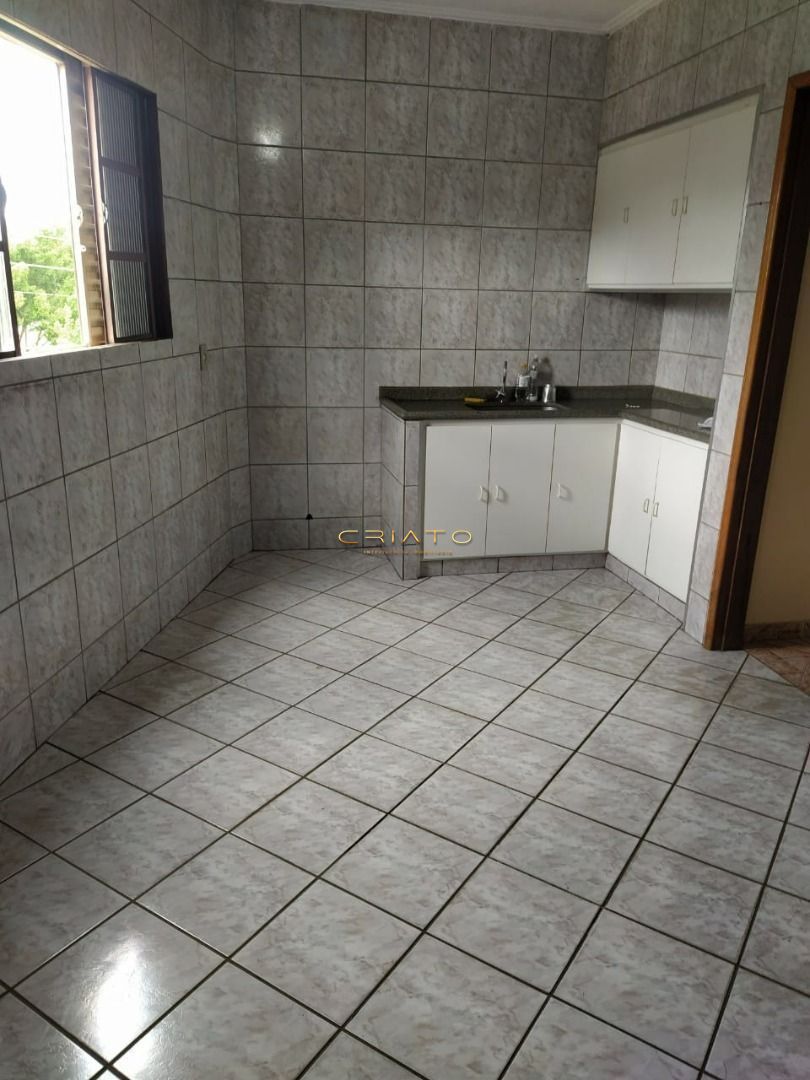 Sobrado à venda com 3 quartos, 260m² - Foto 6