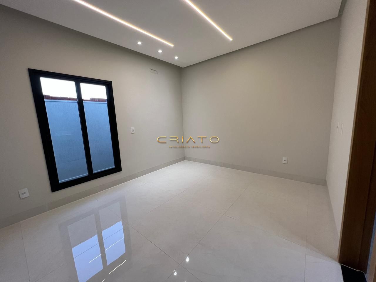 Casa à venda com 2 quartos, 207m² - Foto 11