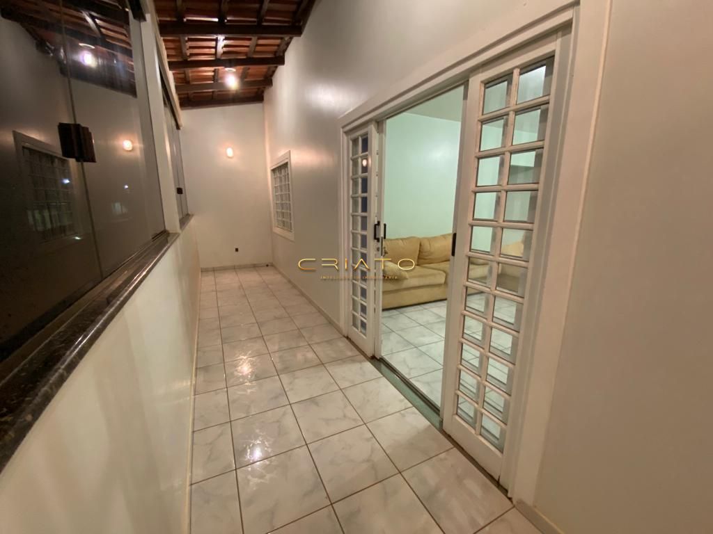 Sobrado à venda com 4 quartos, 243m² - Foto 10