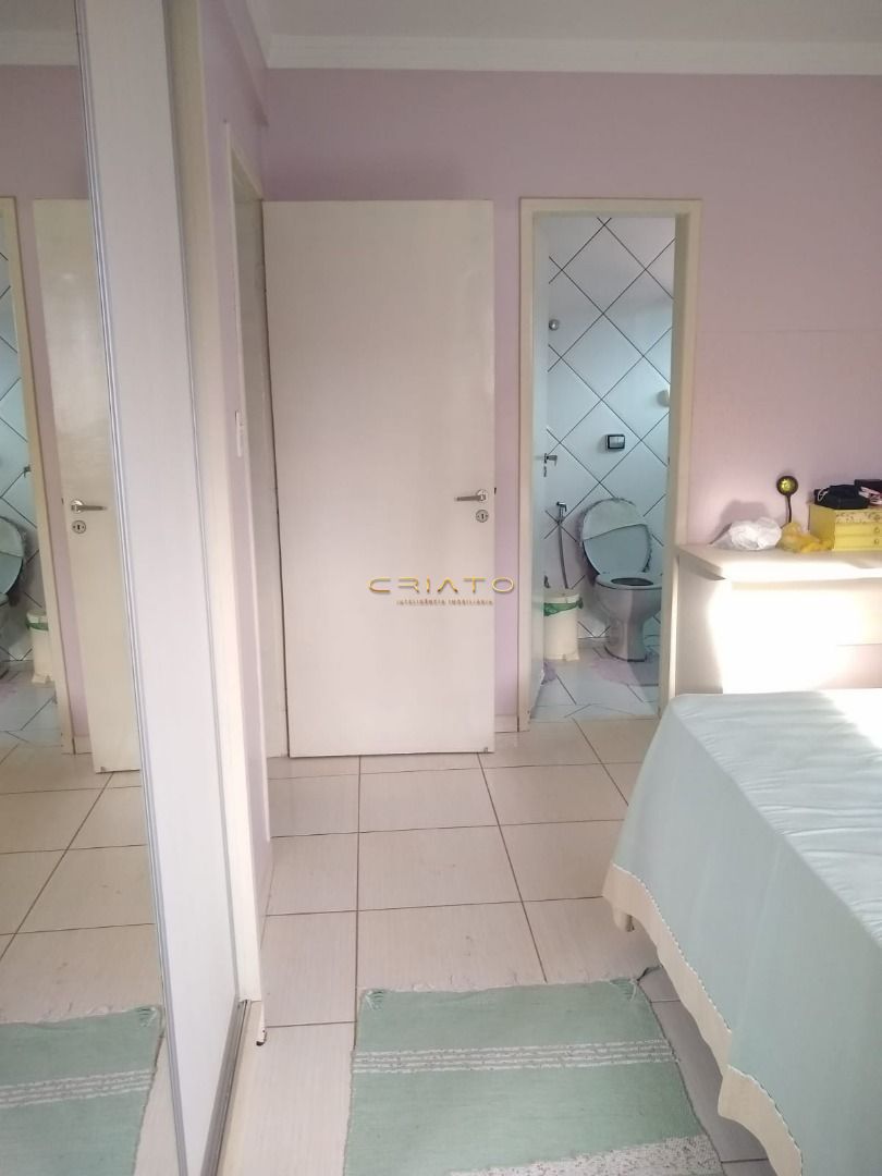 Apartamento à venda com 3 quartos, 115m² - Foto 10