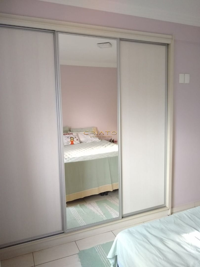 Apartamento à venda com 3 quartos, 115m² - Foto 11