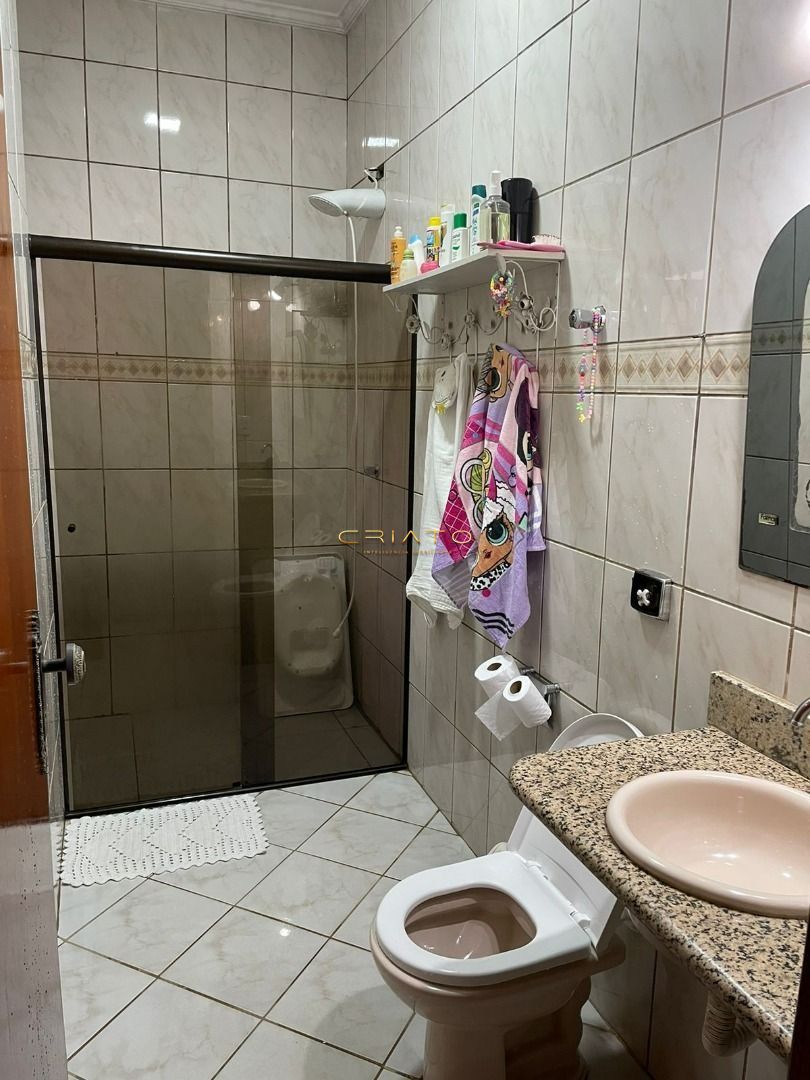 Casa à venda com 4 quartos, 248m² - Foto 15