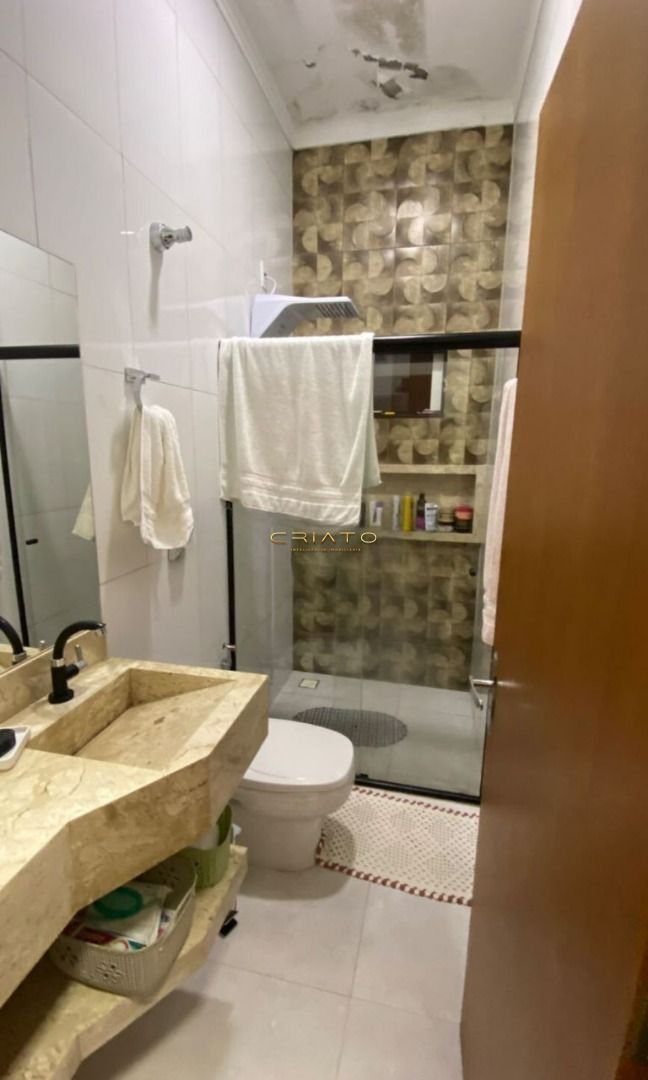 Casa à venda com 3 quartos, 139m² - Foto 14