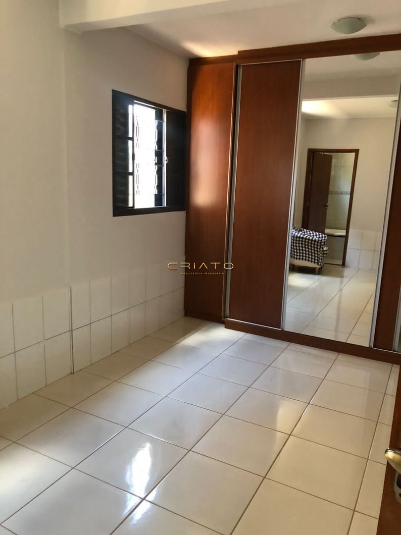 Casa à venda com 5 quartos, 182m² - Foto 7