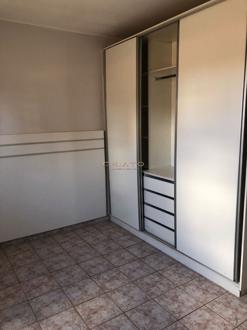 Casa à venda com 5 quartos, 182m² - Foto 6