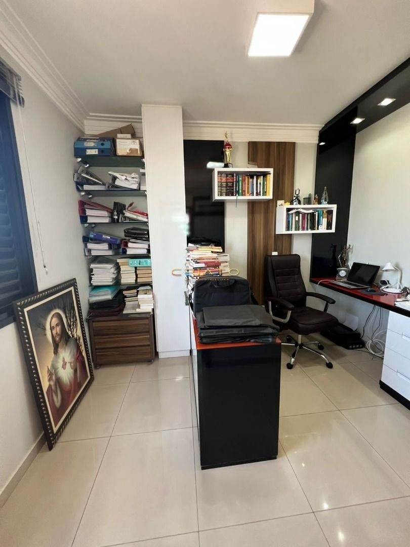 Apartamento à venda com 4 quartos, 179m² - Foto 15