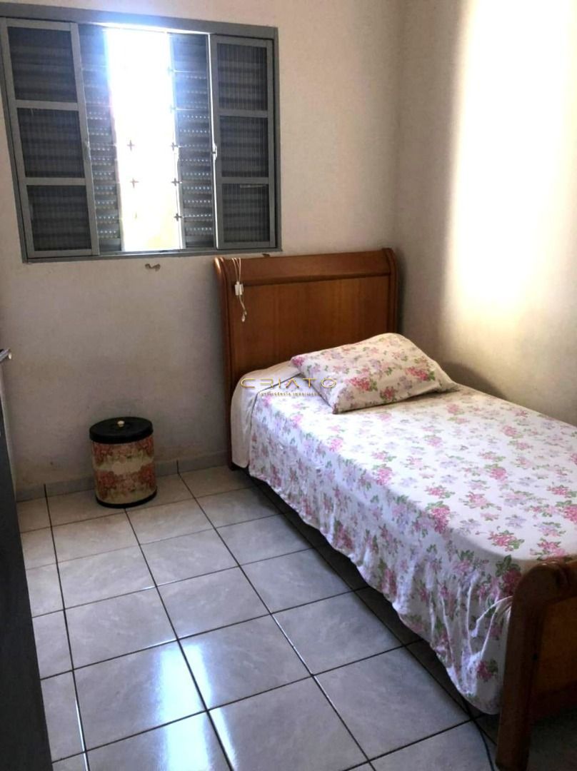 Casa à venda com 3 quartos, 200m² - Foto 7