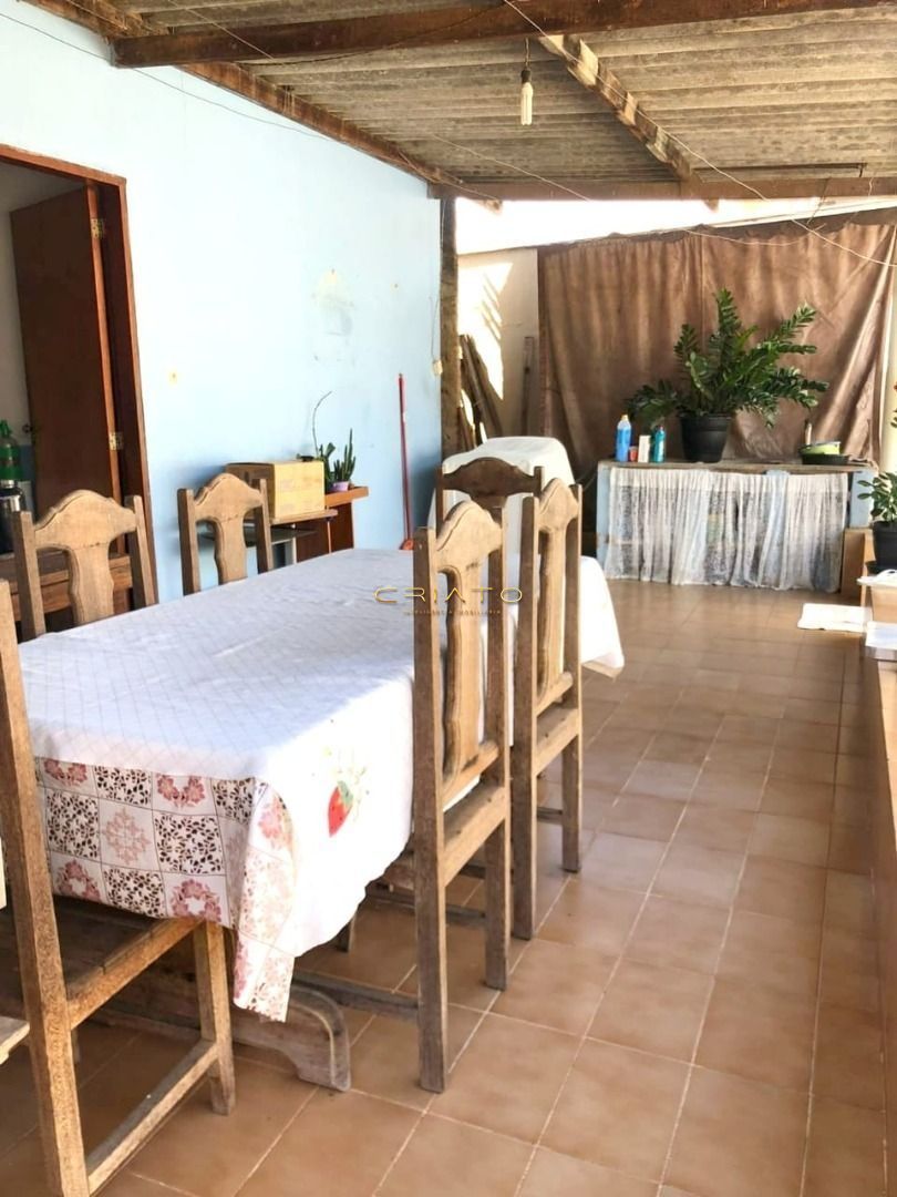 Casa à venda com 3 quartos, 200m² - Foto 13