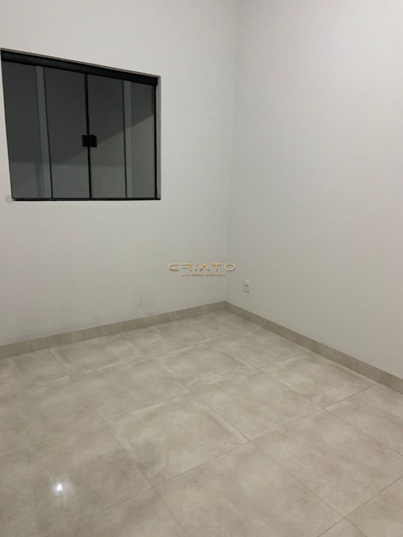 Casa à venda com 3 quartos, 118m² - Foto 8