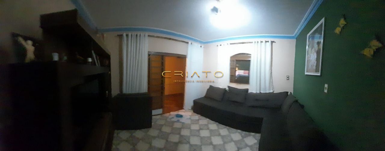 Casa à venda com 3 quartos, 100m² - Foto 3